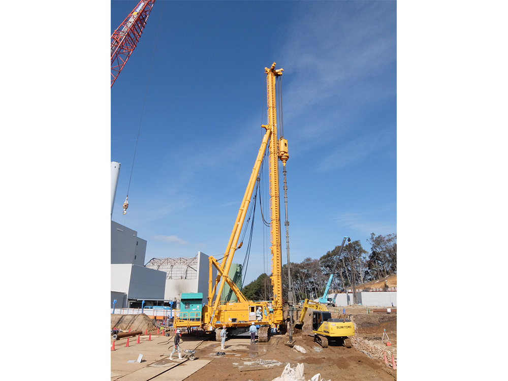 ①工場棟建築工事状況（11月中旬）