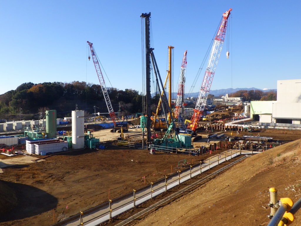 ⑤工場棟建築工事状況（12月中旬）